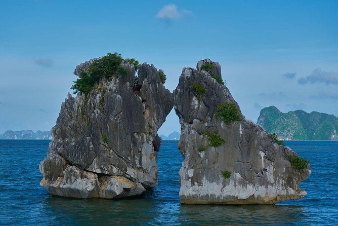 Halong Bay Full Day With Cave, Kayaking And Swimming - Highway Transfer - Why this $39.50 day trip works