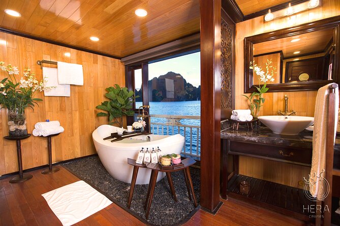 Halong Bay - Hera Cruise - All Inclusive Multi Days Tour - Luon Cave by kayak or bamboo boat
