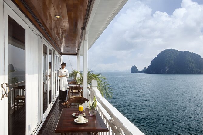 Halong Bay - Hera Luxury Day Cruise 7.5 Hours - A seafood buffet built around lobster soup