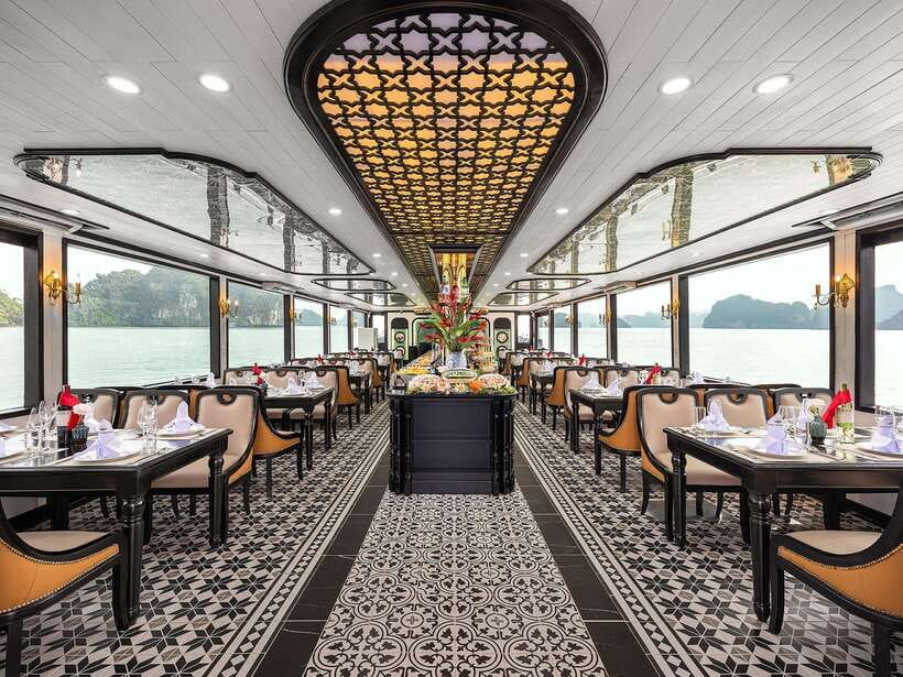 Halong Bay: Luxury Day Cruise with Buffet, Kayak, Swim - Swimming and climbing at TiTop Island