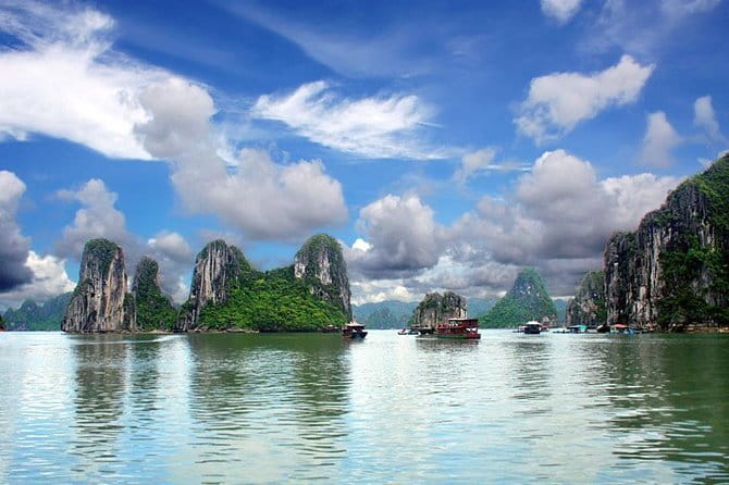 Halong Bay Shore Excursion: Full Day Cruise Tour from Cruise Port - 9:15 am: Setting out among the limestone towers