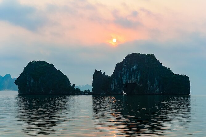 Halong Fantasea Cruise - 2 Days 1 Night - What the meals, guides, and group size mean