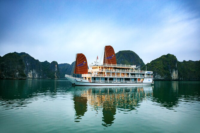 HaLong, LanHa bay 2days and 1 nite Kayak on Vega Legend Cruise. - Key points at a glance