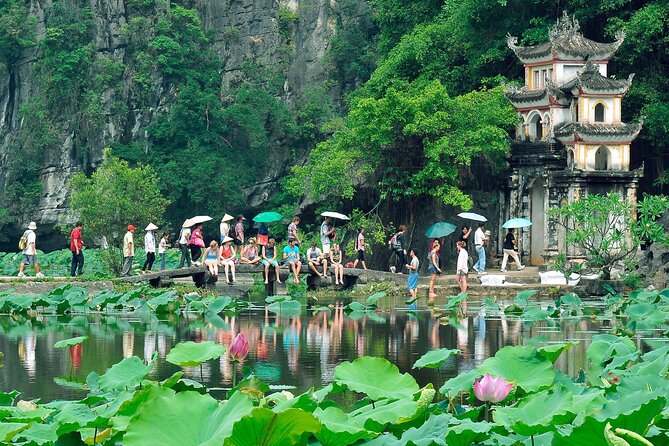 Hang Mua - Hoa Lu - Tam Coc Small Group Tour 8 People a Group - Hoa Lu and the temple of King Dinh