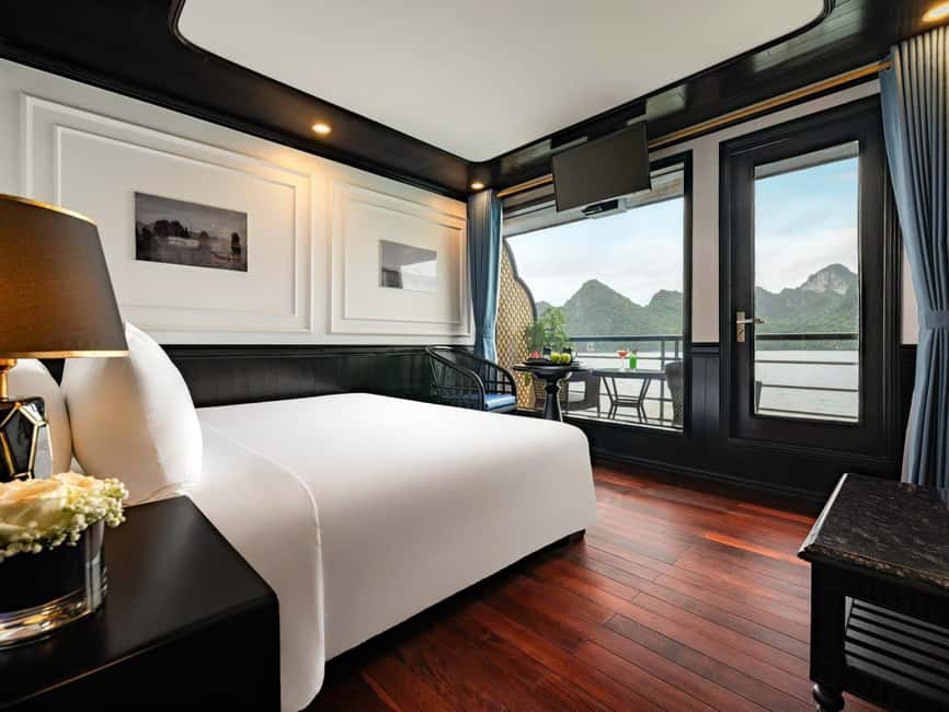Hanoi: 2-Day Ha Long & Lan Ha Bay 5-Star Boat with Balcony - Food, service, and group feel
