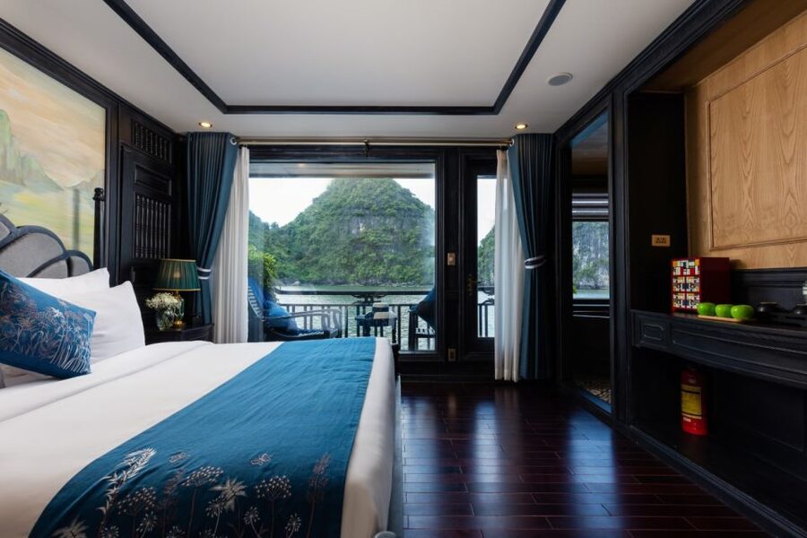 Hanoi: 2-Day Halong & Lan Ha Bay 5-Star Cruise with Balcony - Tai chi at sunrise and the short second morning