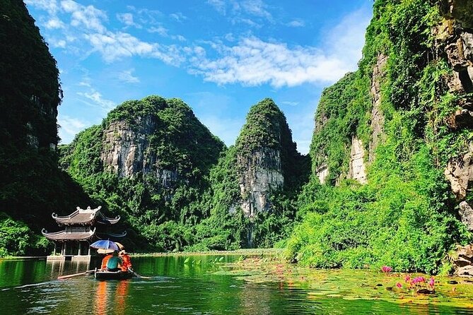 Hanoi: 3-Day Ninh Binh Trip and Ha Long Bay 4-Star Cruise - Day one: limestone peaks and village life in Ninh Binh