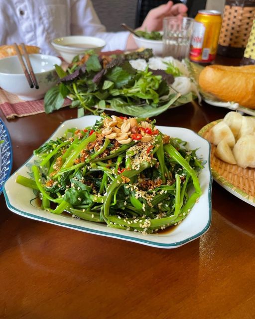 Hanoi: 5 Local Dishes Cooking Class with Meal & Market Visit - Shopping for ingredients at a Hanoi wet market