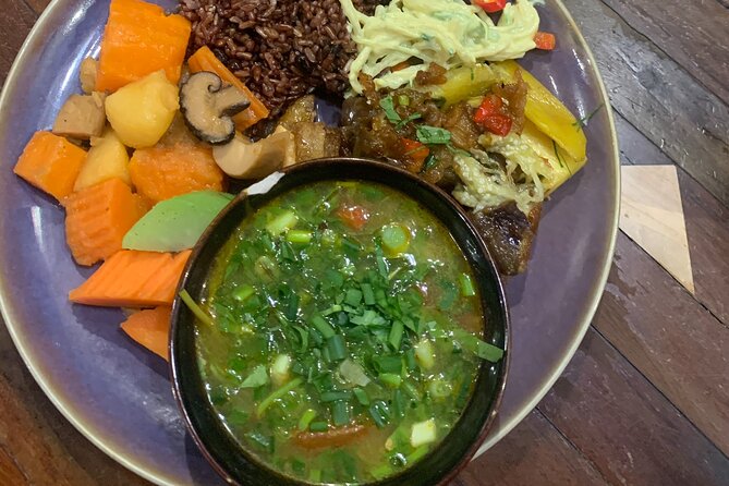 Hanoi: 7 Tasting Street Food Walking Tour and Train Street - Who will get the most from this walk?