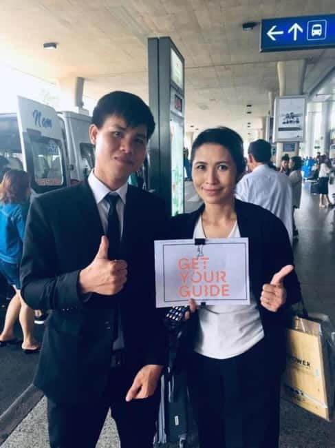 Hanoi Airport: Premium Fast Track Immigration Assistance - Reaching your Hanoi taxi or private car