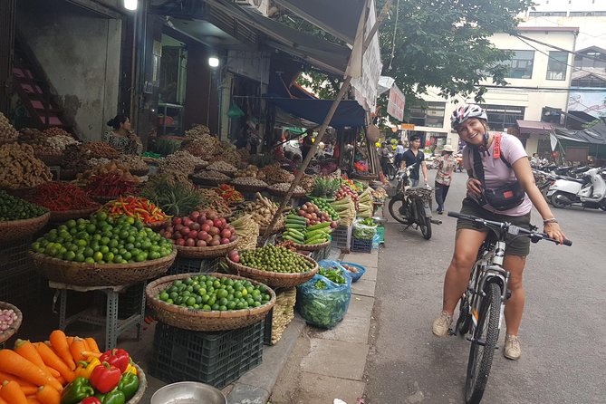 Hanoi: Amazing Morning with Bicycle - All Inclusive - Hoan Kiem Lake and Hanoi’s morning exercise