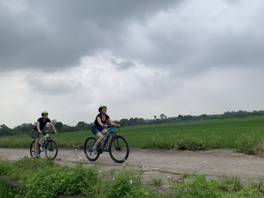 Hanoi: Bike Tour Through Hidden Gems and Banana Island - Price, length, and what you receive
