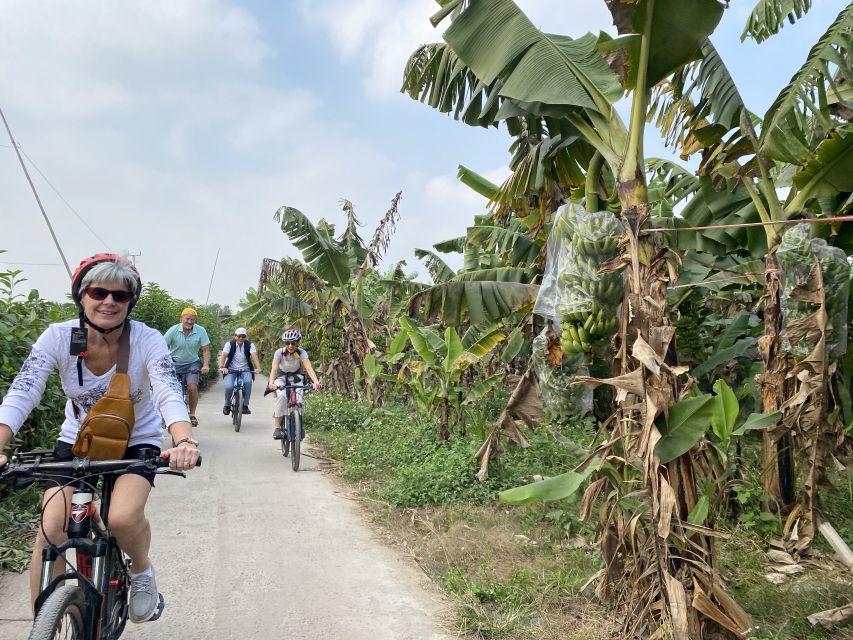 Hanoi: Bike Tour Through Hidden Gems and Banana Island - Crossing Hanoi’s traffic with a guide