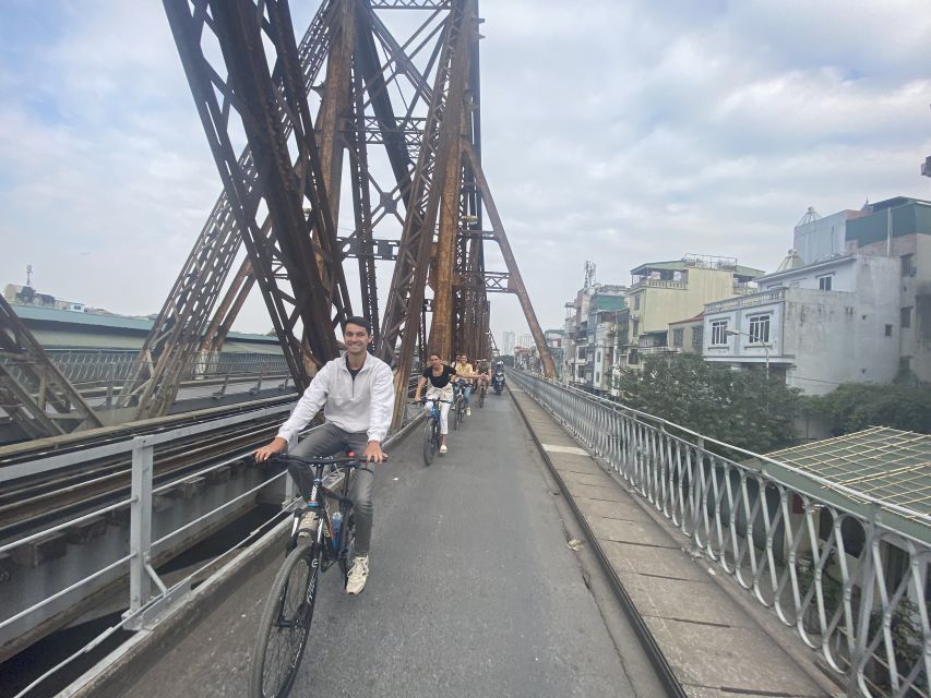 Hanoi: Bike Tour Through Hidden Gems and Banana Island - Hồ Hữu Tiệp and Lake B52