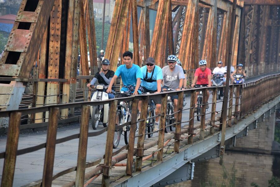 Hanoi: Bike Tour Through Hidden Gems and Banana Island - Long Bien Bridge and the Red River