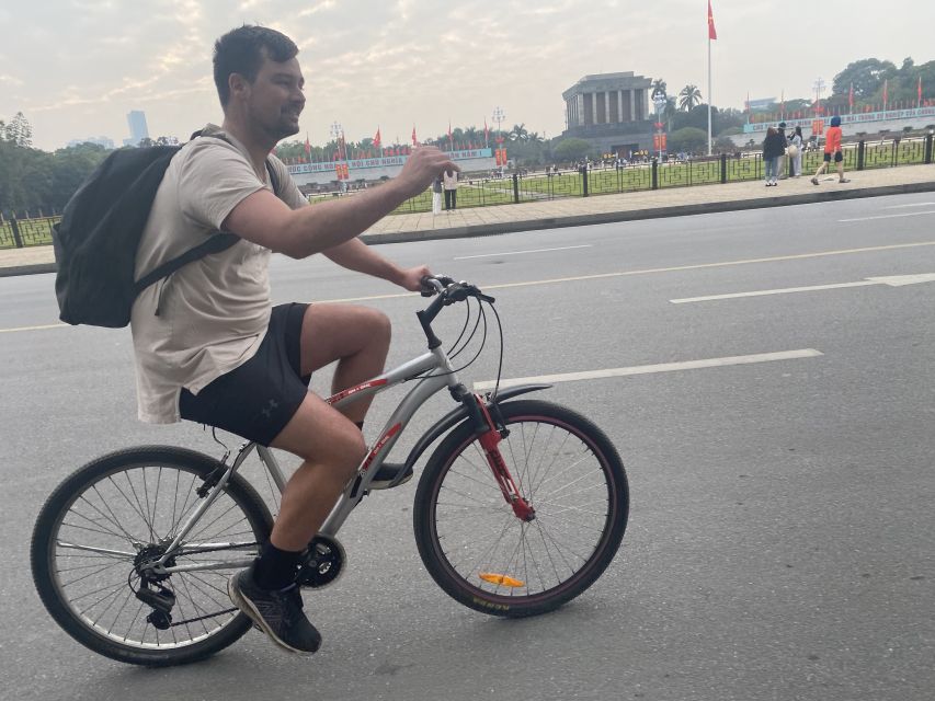 Hanoi: Bike Tour Through Hidden Gems and Banana Island - Starting in the Old Quarter