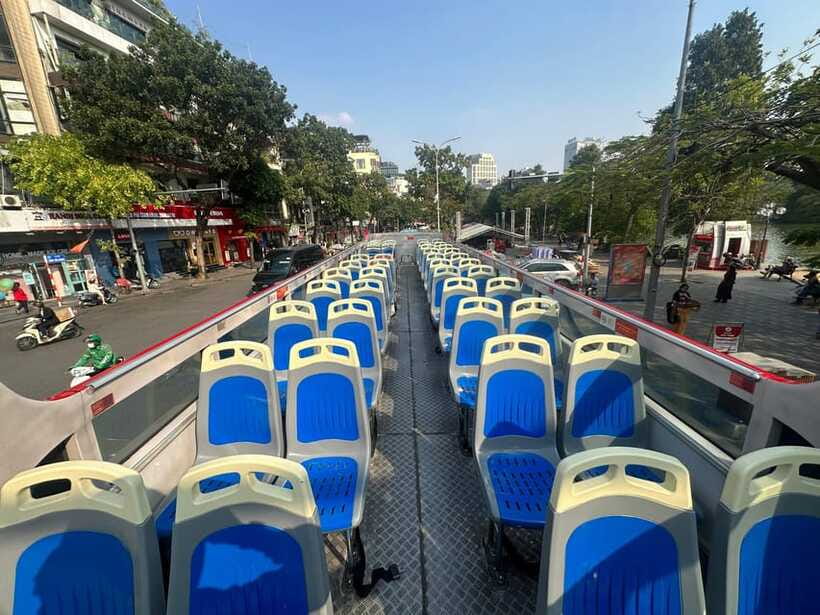 Hanoi: Centuries of Highlights in 1 Hour by Open-Top Bus - Women’s Museum, Opera House, and the final stop