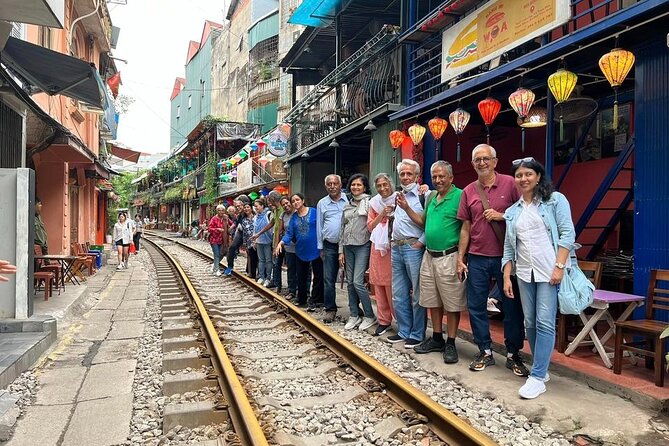 Hanoi City Full-Day Tour with lunch - Walking through the Temple of Literature