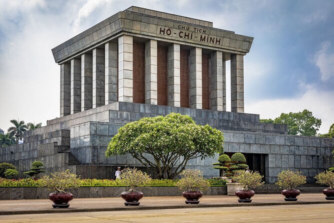 Hanoi City Half-Day Private Tour: Train Street And All Highlights - Long Bien Bridge connects French engineering with modern Hanoi