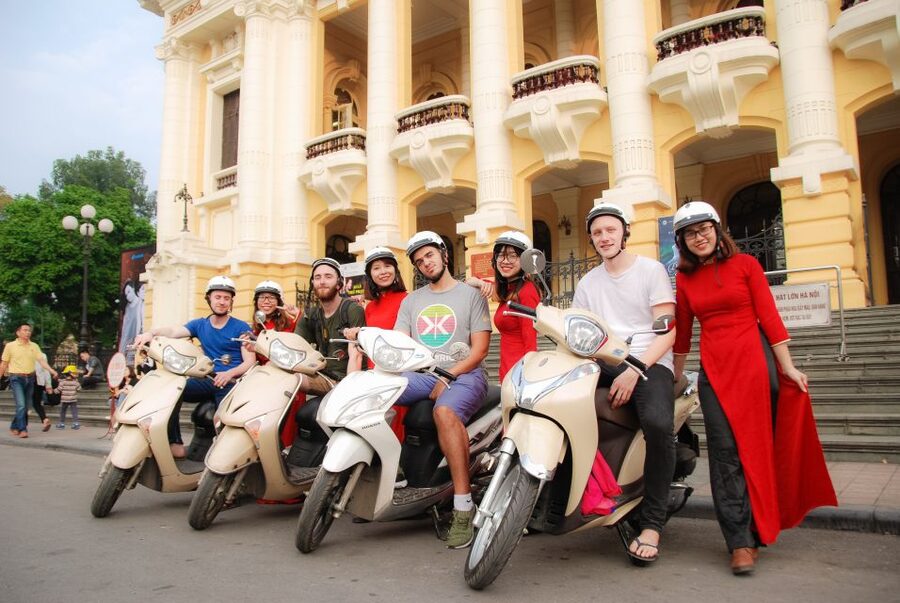 Hanoi: City Sightseeing Motorbike Tour - Ho Chi Minh Mausoleum and One Pillar Pagoda