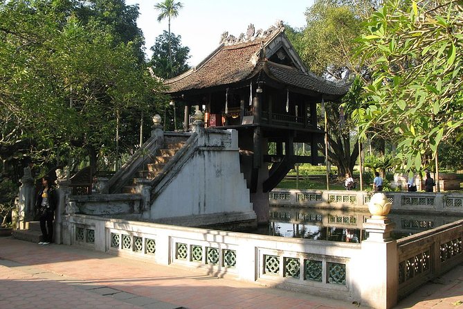 Hanoi City Tour: Private Half-Day to Hidden Corners &Train Street - Choosing between the Temple of Literature and Hoa Lo Prison