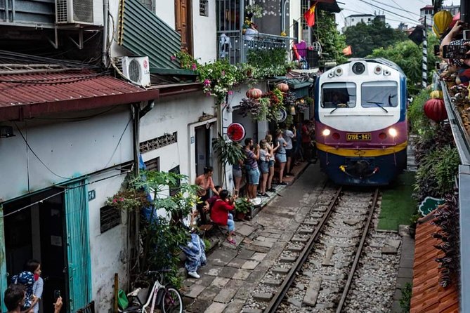 Hanoi City Tour: Private Half-Day to Hidden Corners &Train Street - Ho Chi Minh Mausoleum Square and One Pillar Pagoda