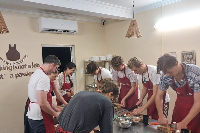 Hanoi Cooking Class Learning 5 Dishes including Banh Xeo - From Gia Ngư Street to Hanoi’s Produce Market