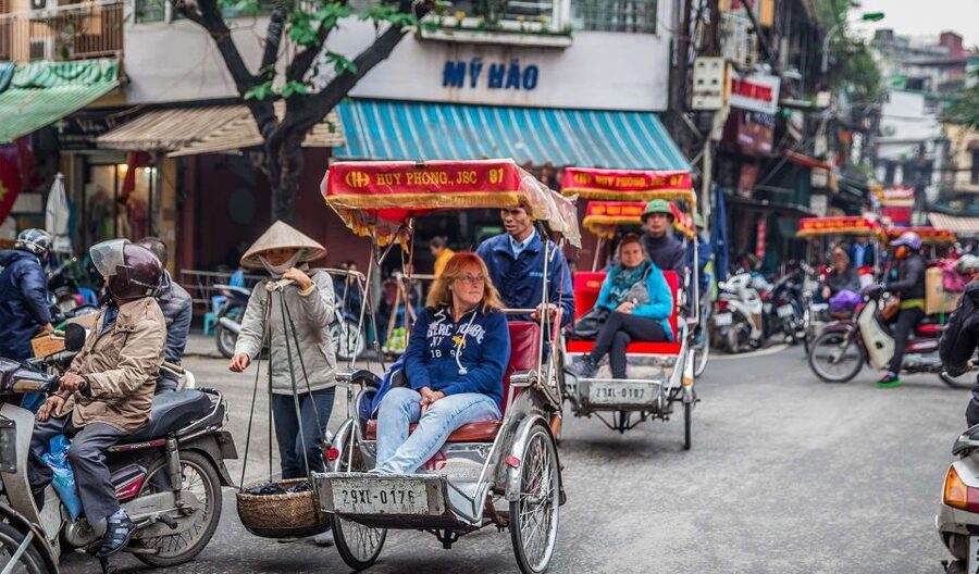 Hanoi: Cyclo the Old Quarter and Egg Coffee Tour - Who should book this Hanoi tour?