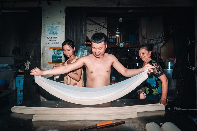 Hanoi Dawn Private Food Tour with 10+ Tastings - Four markets, four different windows into Hanoi