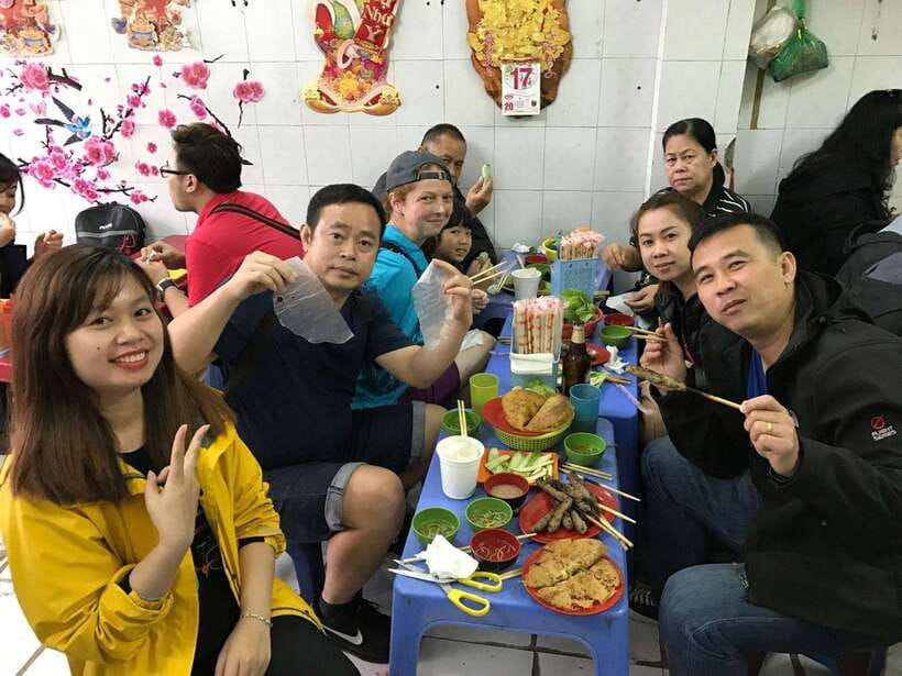 Hanoi: Eat Like a Local Small Group Street Food Tour - Key points to know before you book
