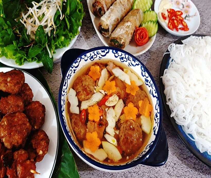 Hanoi: Eat Like a Local Small Group Street Food Tour - Is $24 good value in Hanoi?
