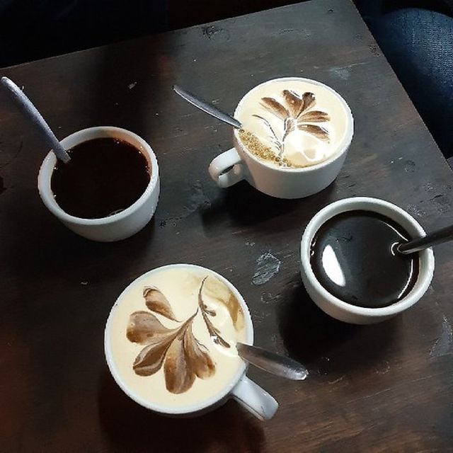Hanoi Egg Coffee Class - The traditional phin filter makes the lesson useful