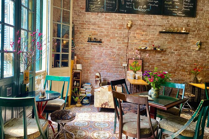 Hanoi French Quarter: Coffee and Stories - Hanoi Opera House and Trang Tien Plaza