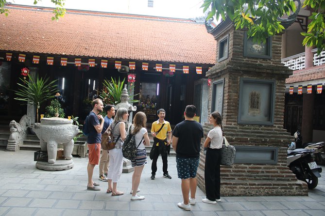 Hanoi French Quarter: Coffee and Stories - Coffee and stories at Loading T café