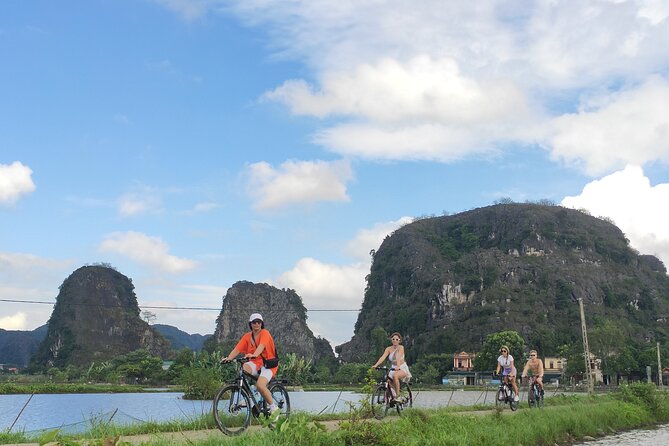 Hanoi Full Day A Private Tour With Mix of History and Activities - Vietnamese lunch at 12:30