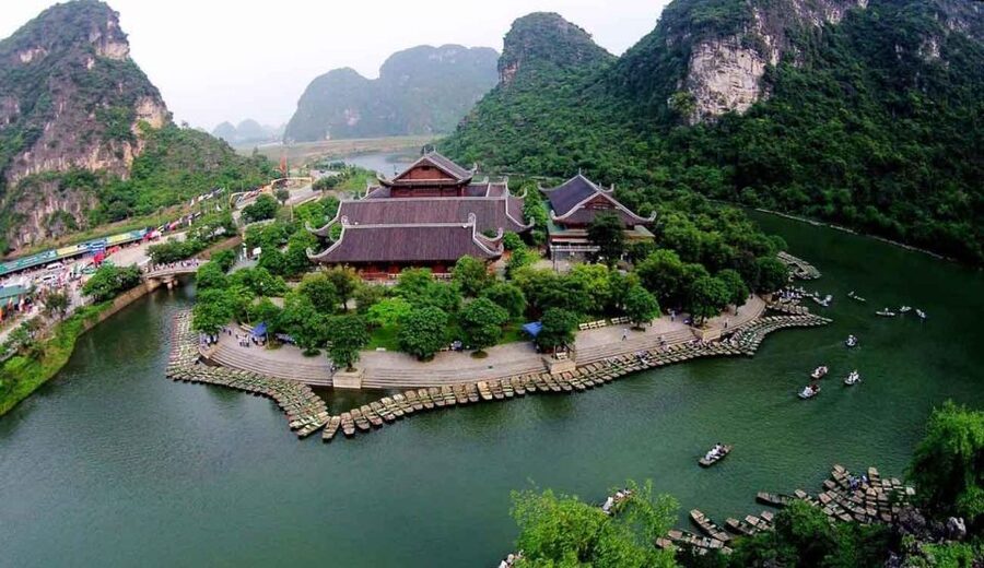 Hanoi: Guided Full-Day Hoa Lu, Trang An and Mua Cave Tour - Buffet lunch and what the $49 covers
