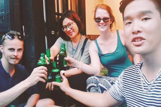Hanoi Guided Street Food Tour Small Group - Meeting your guide and setting the ground rules