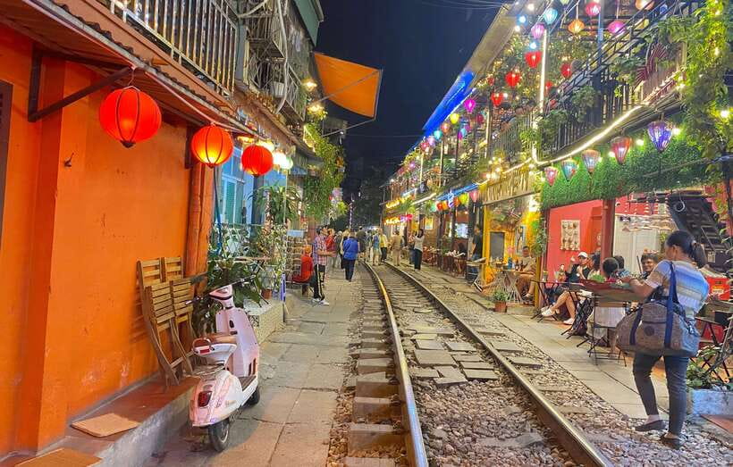 Hanoi: Guided Street Food Tour with Train Street Experience - Why the train is only half the story