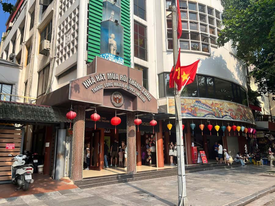 Hanoi: Half-Day City Tour with Thang Long Water Puppet Show - Tran Quoc Pagoda on West Lake