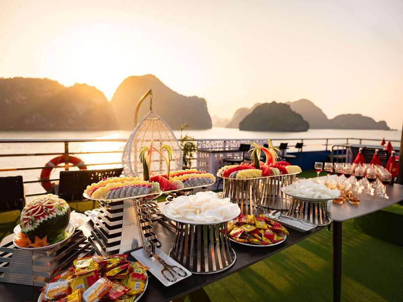 Hanoi: Halong Bay Cruise, Amazing Cave, Titov Island & Kayak - What the $42 price includes