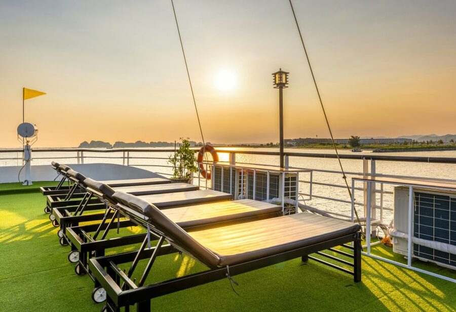 Hanoi: Halong Bay Cruise, Amazing Cave, Titov Island & Kayak - Titov Island for swimming or a steep viewpoint