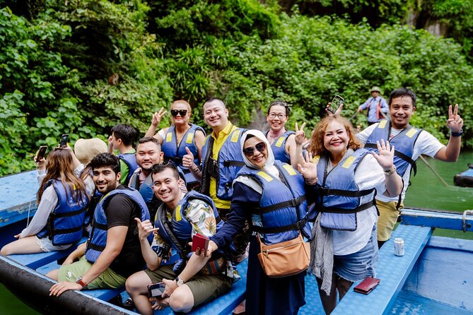 Hanoi: Halong Bay Luxury Option – Titop, Surprise Cave, Kayak - Surprise Cave, Halong Bay’s big indoor show