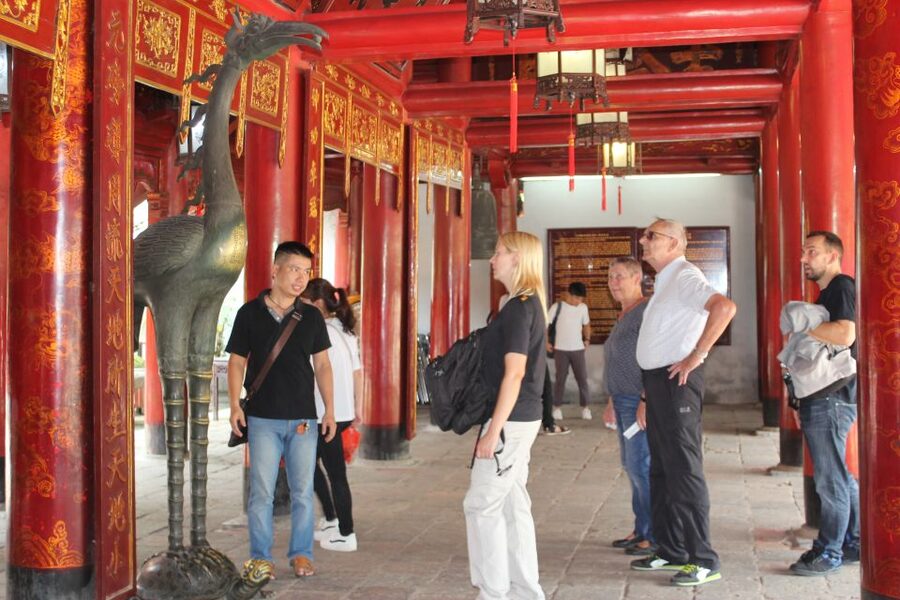 Hanoi Highlights: Full-Day Small Group City Tour with Lunch - Who should book this Hanoi city tour?