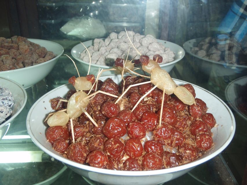 Hanoi Highlights: Full-Day Small Group City Tour with Lunch - Lacquer art and a local Hanoi lunch