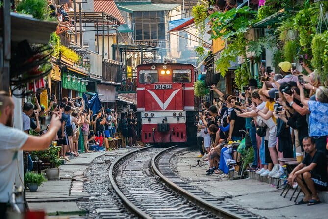 Hanoi in a day from Halong city - Hanoi Opera House and Train Street