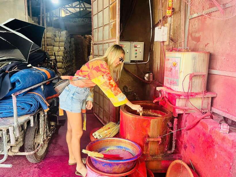 Hanoi: Incense Village, Hat, and Lacquer Artisanal Tour - Key points at a glance