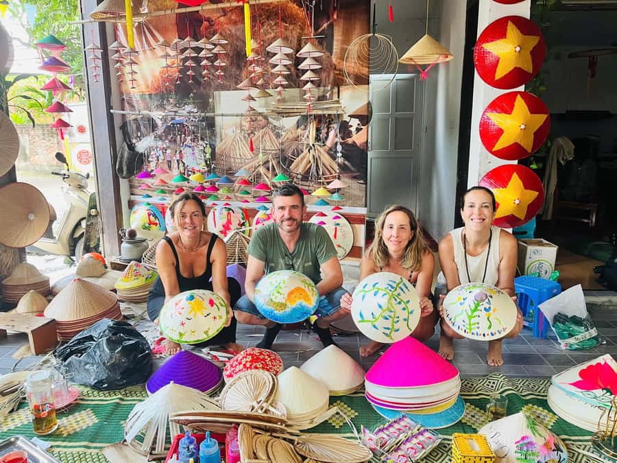 Hanoi: Incense Village, Hat-Making & Ninh Binh, Tam Coc Tour - Guides who make the day easier