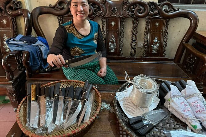 Hanoi Knife-Making Class:Join the Legacy in Blacksmith's Workshop - Hammering beside a 44-year artisan