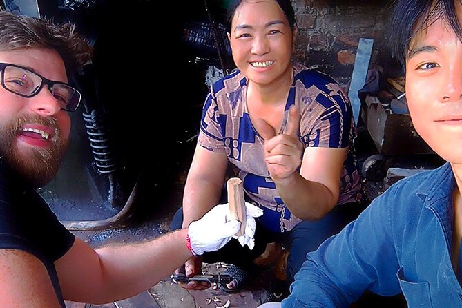 Hanoi Knife Making Traditional Workshop - Grinding, sharpening, and the final edge