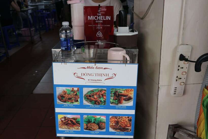 Hanoi: Michelin Guide Street Food Walking Tour - Second stop: glass noodles and crispy eel